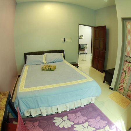 Twin Castle Homestay Kuala Pilah Extérieur photo