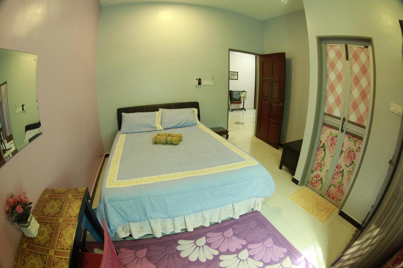 Twin Castle Homestay Kuala Pilah Extérieur photo