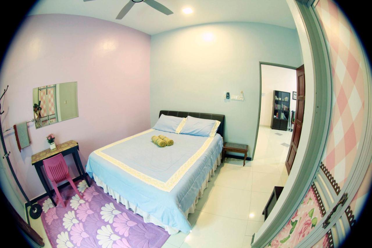 Twin Castle Homestay Kuala Pilah Extérieur photo