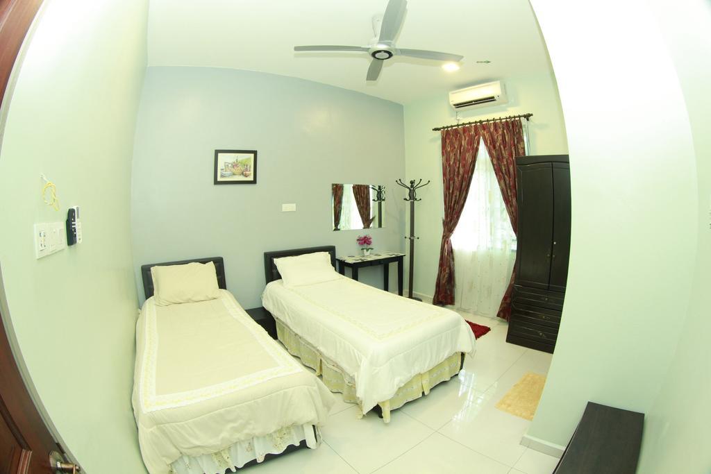 Twin Castle Homestay Kuala Pilah Extérieur photo
