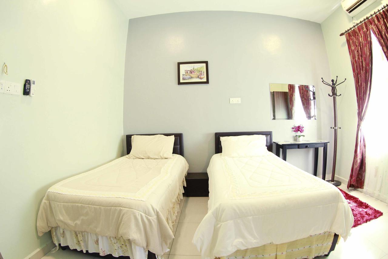 Twin Castle Homestay Kuala Pilah Extérieur photo