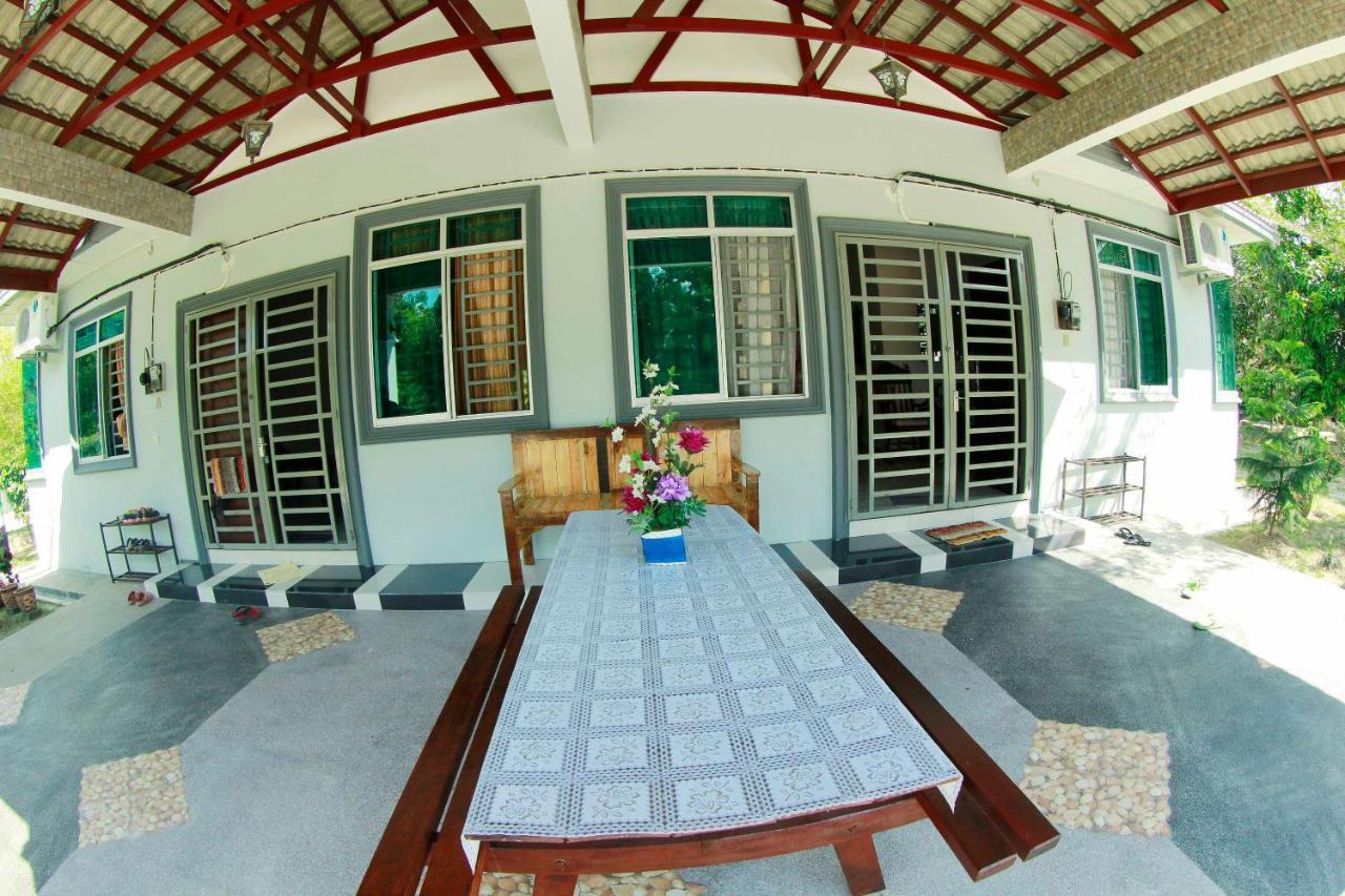 Twin Castle Homestay Kuala Pilah Extérieur photo